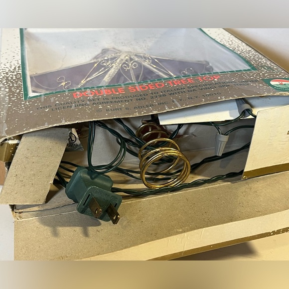 Kurt Adler 9" Illuminated TreeTop 10 Light 8 Point Capiz Clear Sheer - Picture 5 of 6